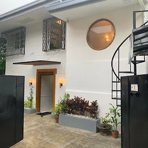 https://courtyard.angeleshotels.net